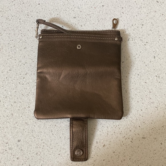 Relic Bronze wristlet/wallet - Picture 4 of 8